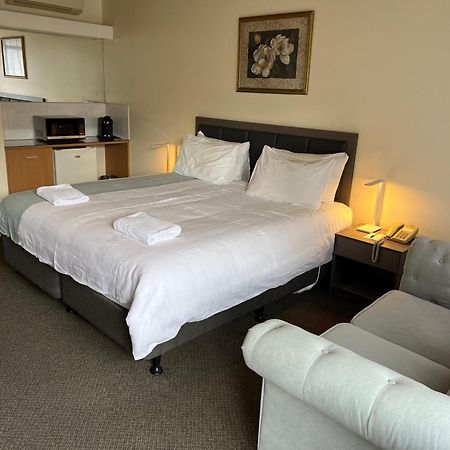 Best Western Governor Gipps Motor Inn Traralgon Exterior photo